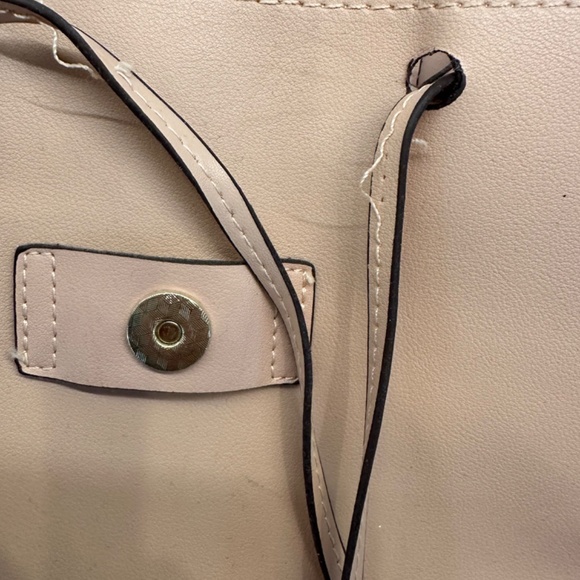 Pink Embroidered mini backpack - Picture 7 of 8